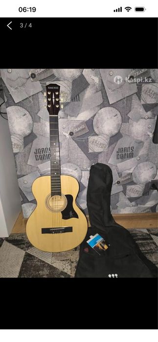 Продам гитару , струны в комплекте
