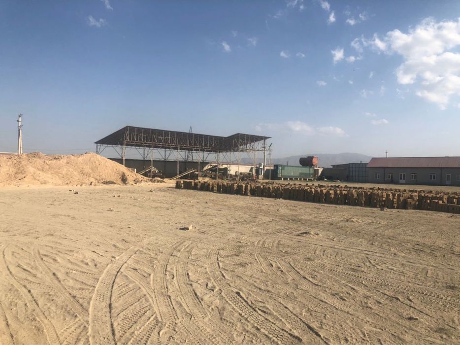 prodayotsa zemelni uchastok 1gektor s gotovim proizvodstvom