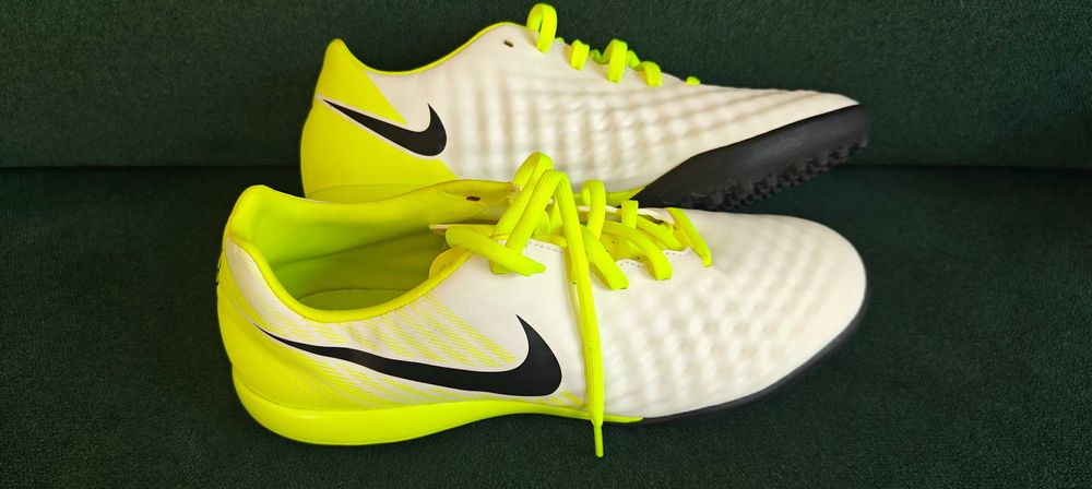 Футболни обувки Nike Magista X 42.5