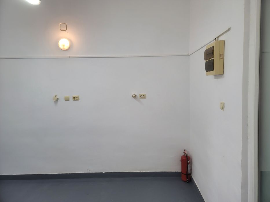 Vand Hala in Deva , ultracentral