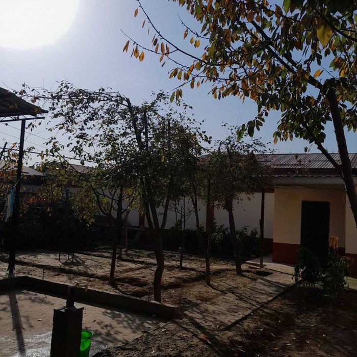 Тайёр намунали уй сотилади,