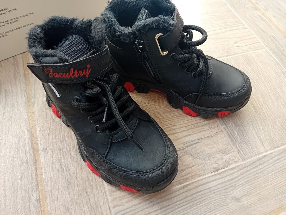 Чисто нови детски боти