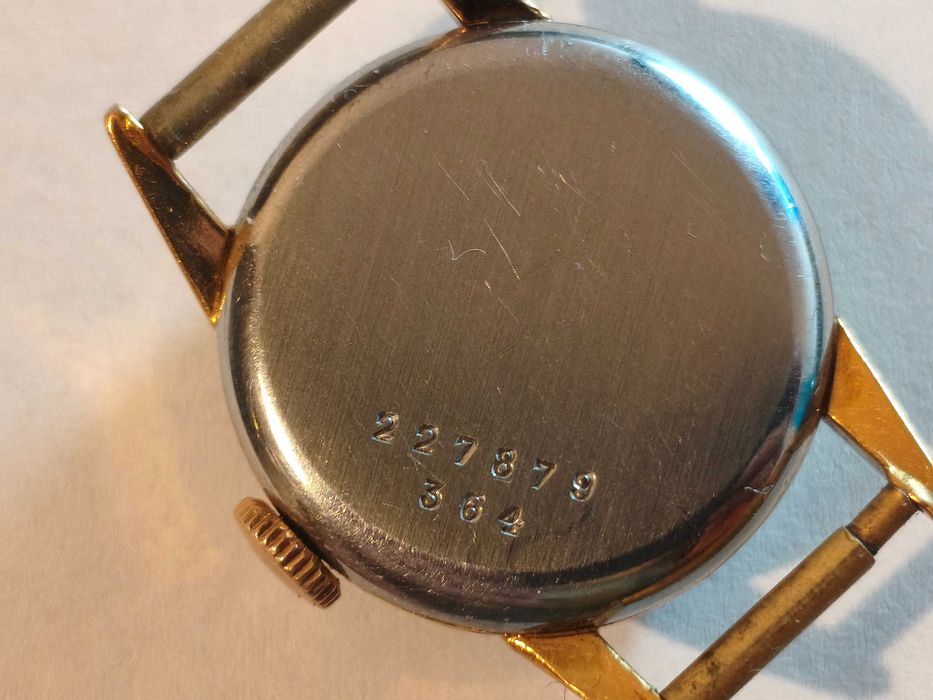 doua ceasuri dama vintage seiko si Berthoud Genève