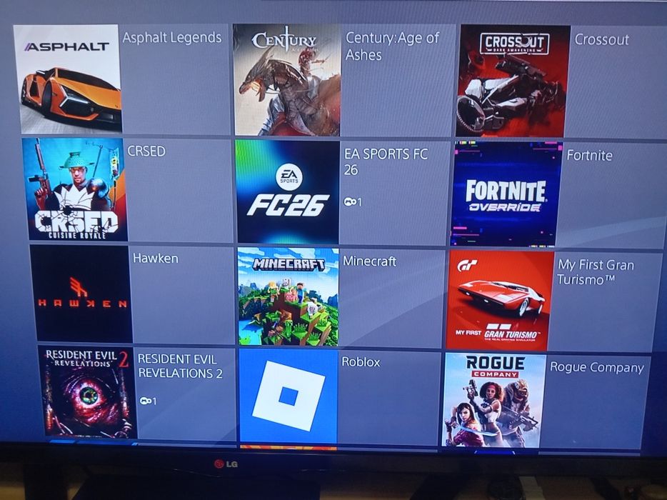Playstation 4 slim продам