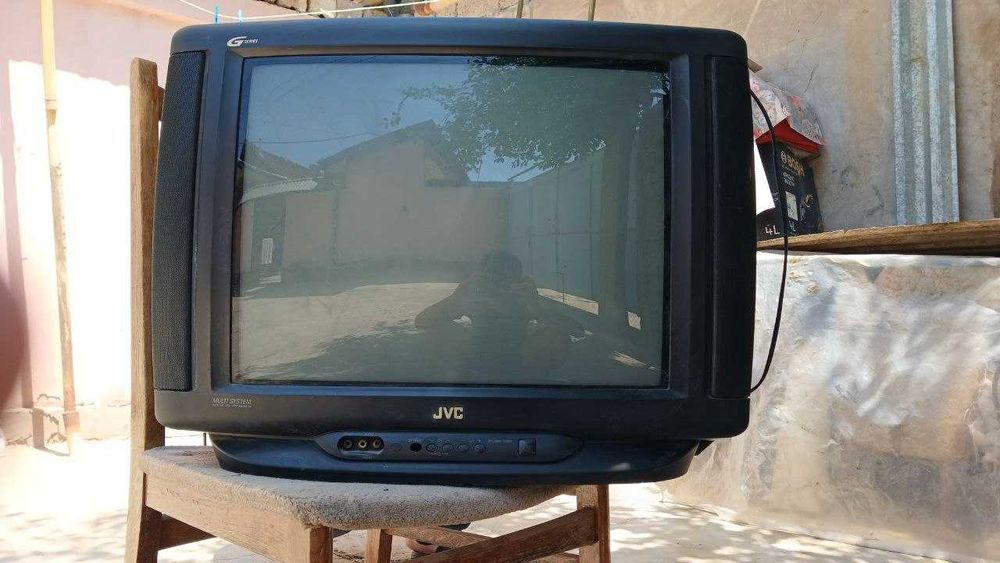 Televizor JVC tekinga
