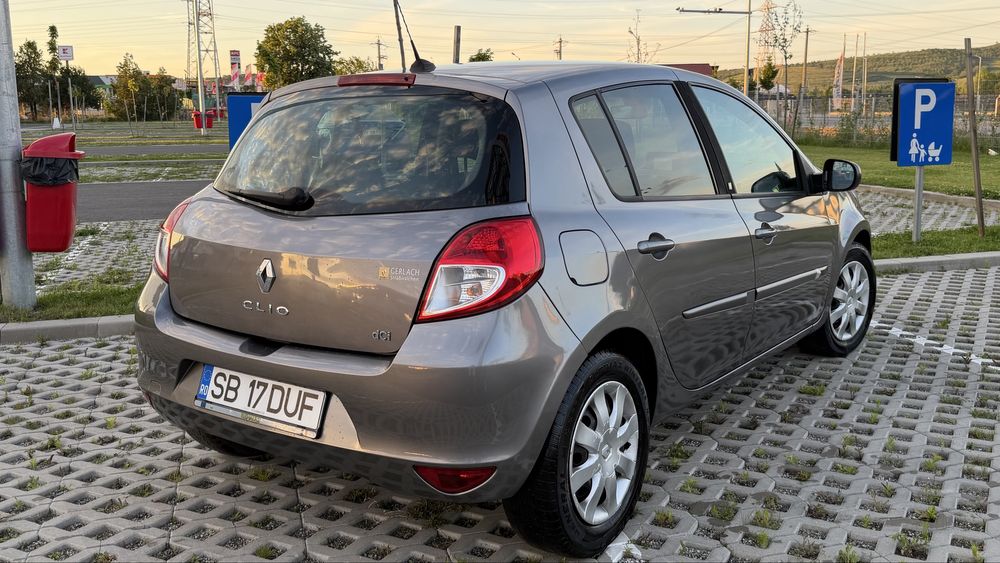 RENAULT Clio 2012 — imagine 3