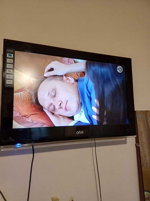 Продаю телвизор ARTEL 43