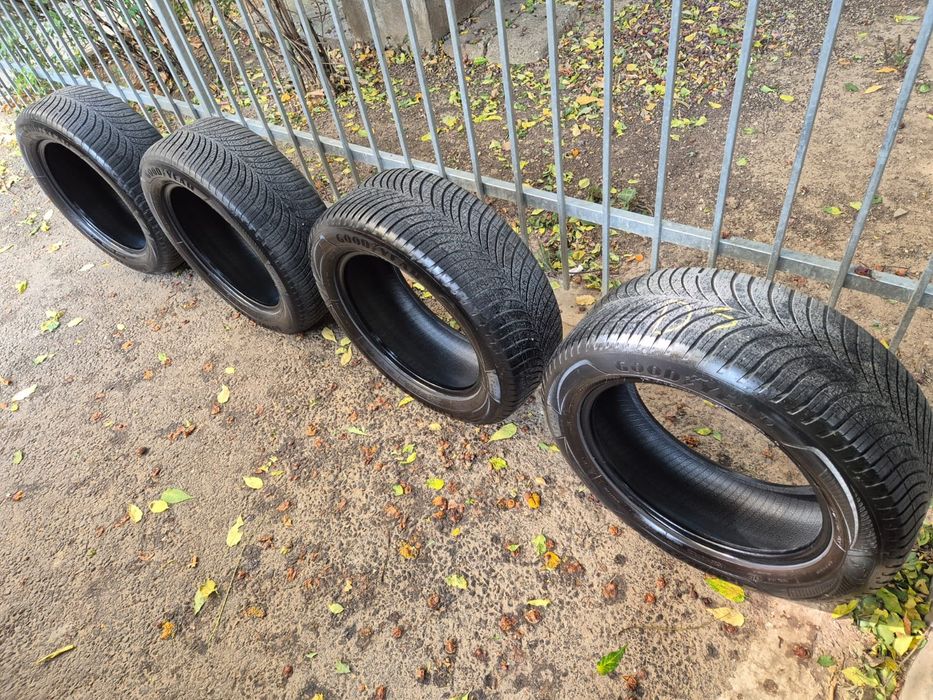 Set 4 anvelope 235/55   R17