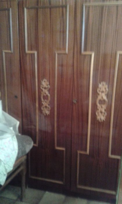 Продам стенку Буковина