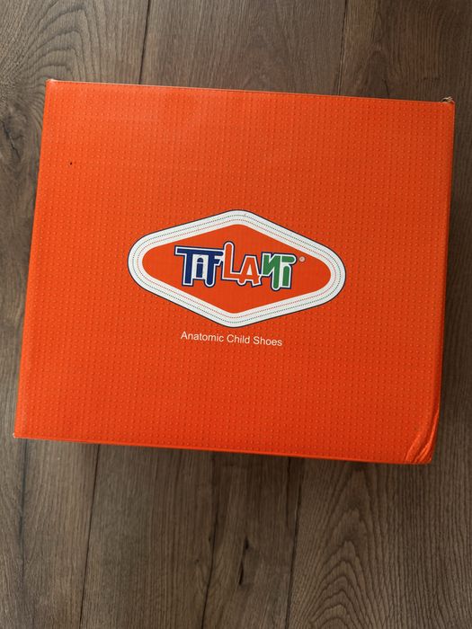 Продам обувь для детский для девочек , бренд тифлани