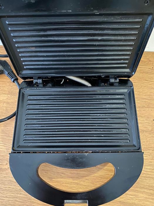 Тостер за сандвичи Ayco