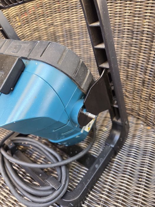 Lanterna santier , camping Makita DML 805