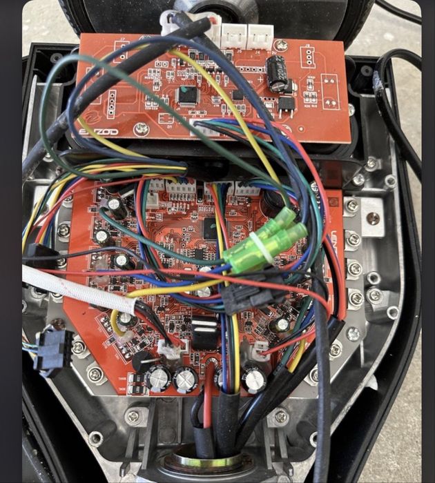 Hoverboard pentu piese. Sunt functionale !!’