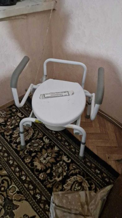 Кресло-  стул  туалет для инвалидов