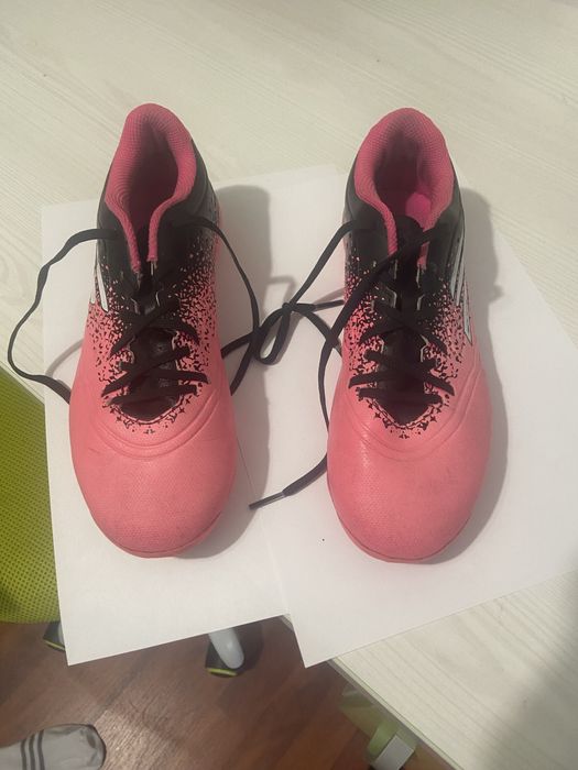Ghete fotbal, marimea 36