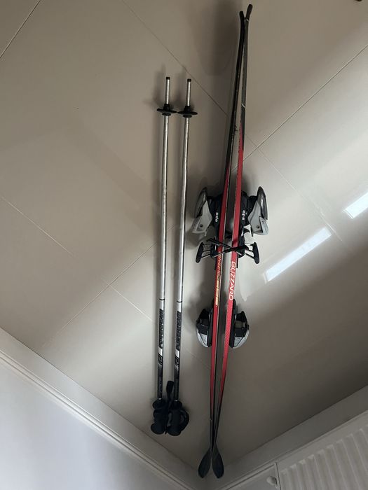 Schiuri Blizzard X Sport 156 cm cu legături Marker și bețe 124 cm