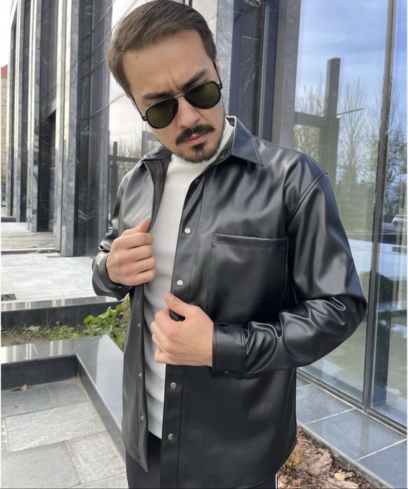 Compleuri Piele! Camasa si Pantalon cu sireturi lungi!