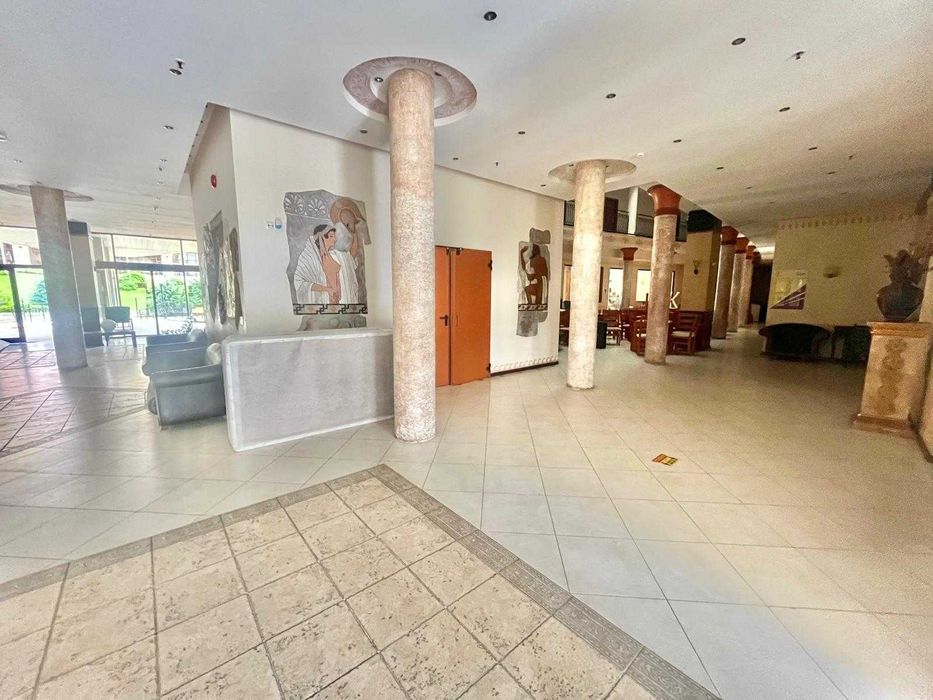 Продава се Двустаен апартамент в к.к. Слънчев бряг - 71 кв.м за 510 €/кв.м - Снимка #1