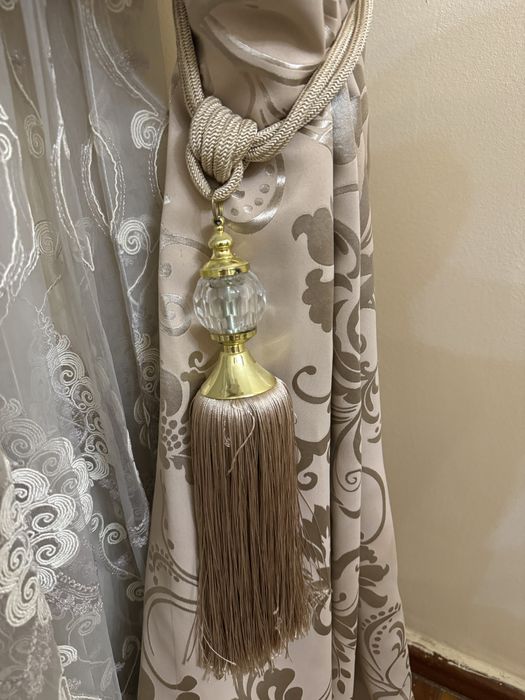 Занавеска-штора, тюль и партьеры