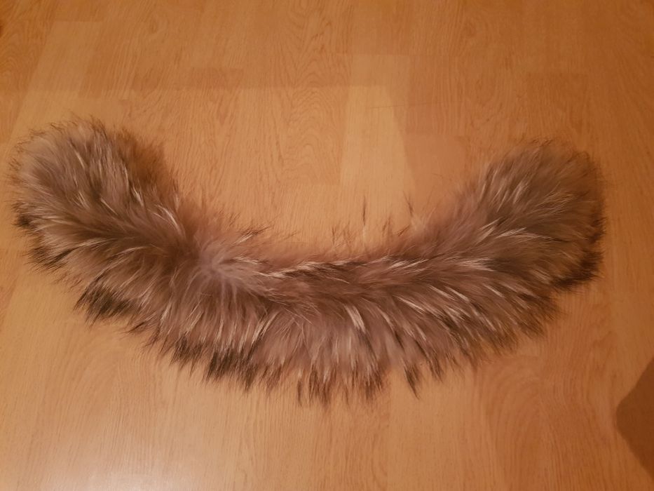 Кожух с естествен косъм и яка с естествен косъм