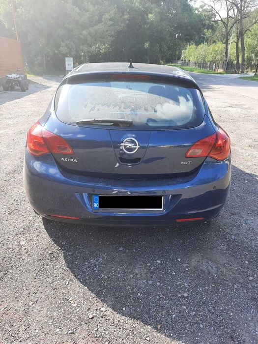 Opel Astra J 2010 - 1.7 cdti