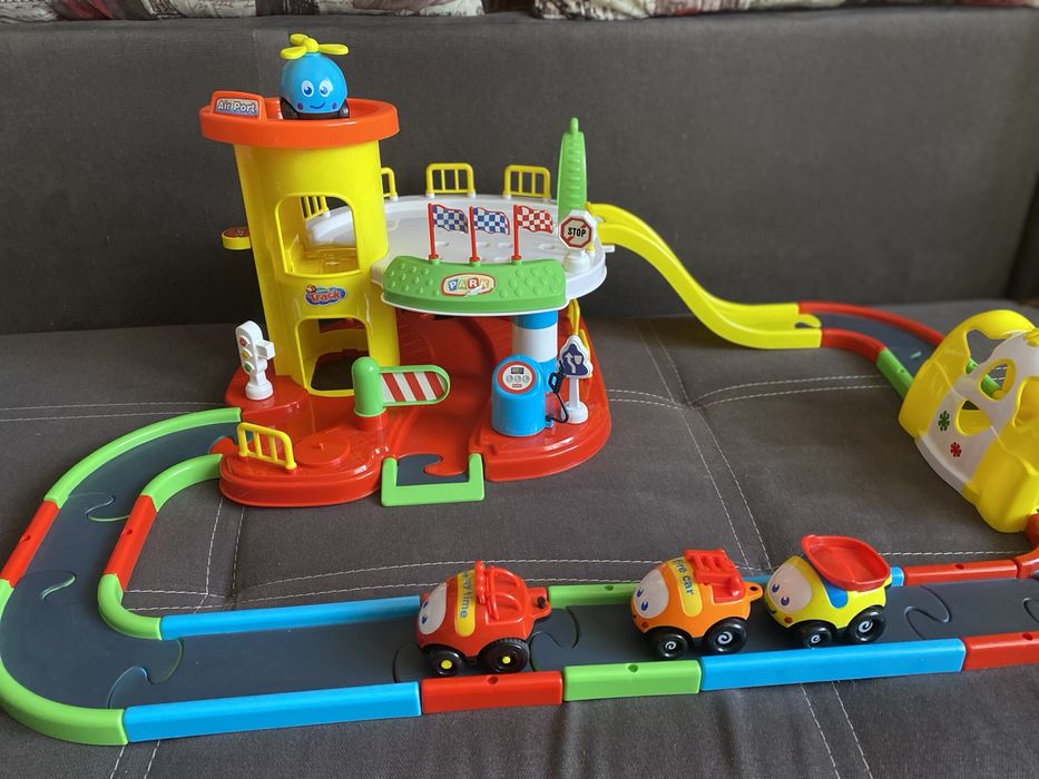 Детский игровой гараж-паркинг