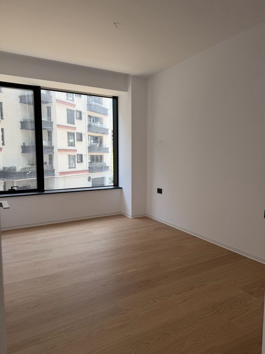 De vanzare apartament 4 camere ONE LAKE CLUB bloc E