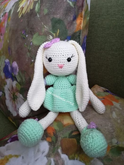 Ръчно изработени зайци и плетени играчки на 1 кука – Перфектни за пода