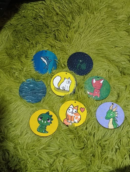 Деревянные брелки на заказ