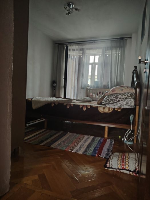 Apartament cu patru camere