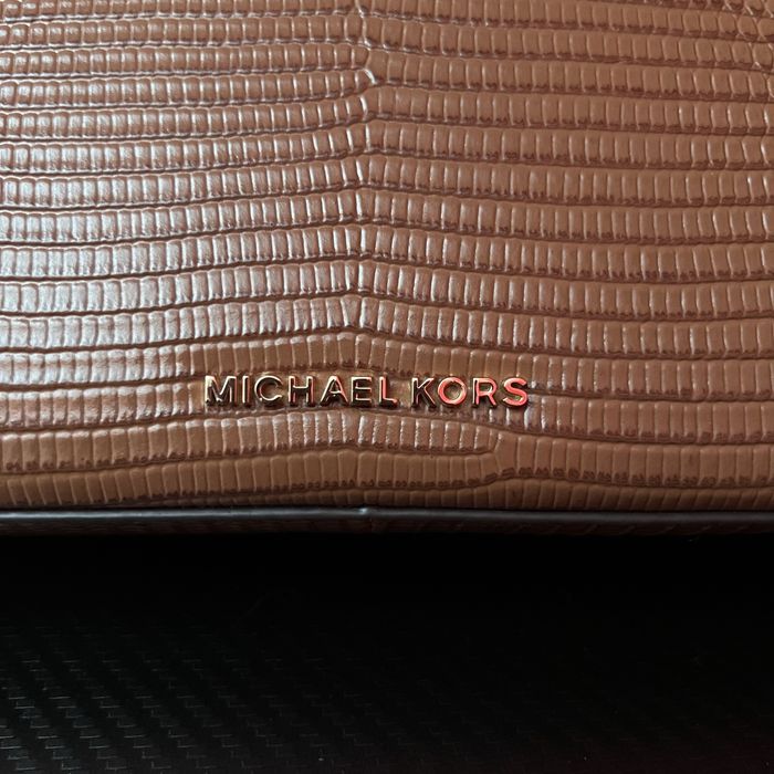 Твърда чанта за рамо MICHAEL Michael Kors Empire от естествена кожа