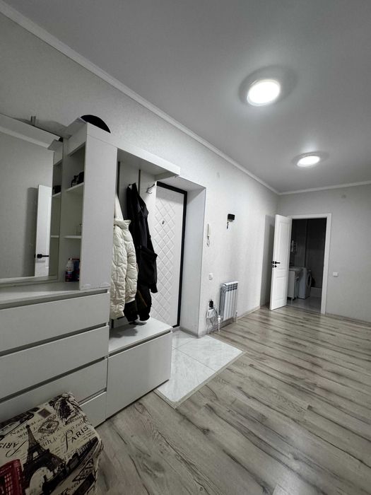 Продам 2х комн кв Батыс