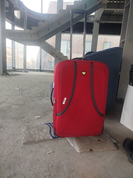 Сумка чемодан красный