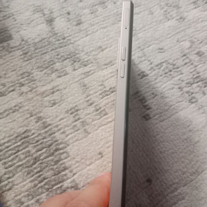 Продам Oppo reno 7
