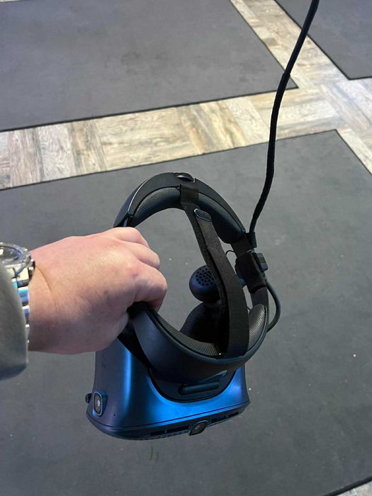 Очила за VR + TV + PC + АКАУНТ с много игри