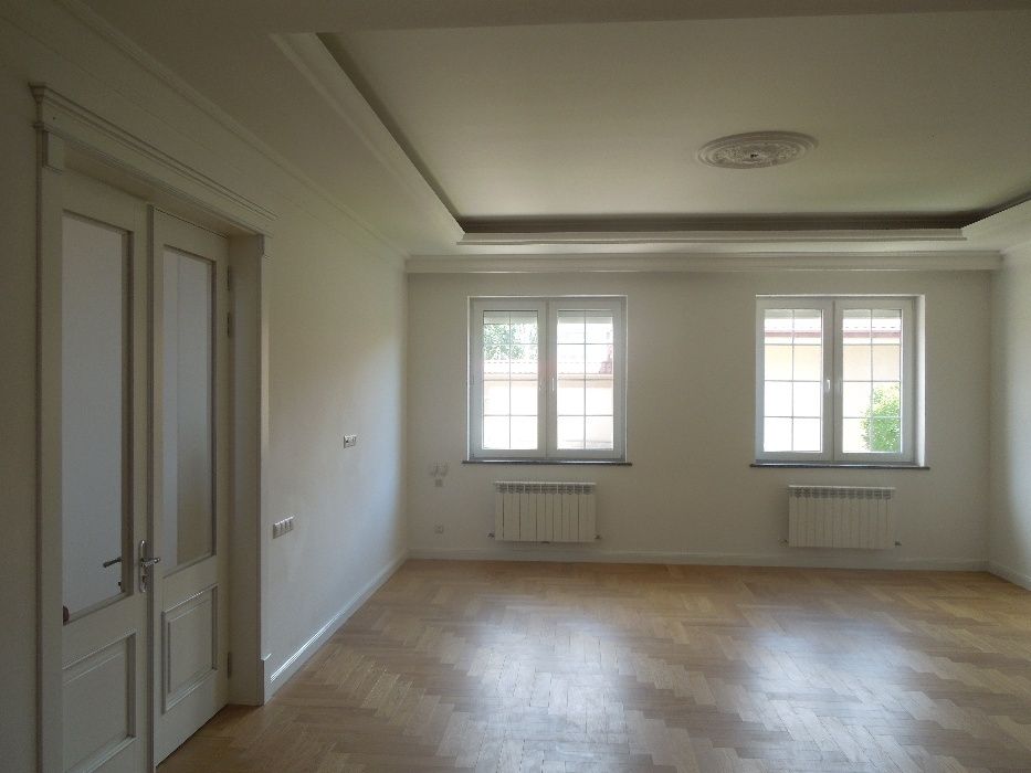 Дом Великолепная постройка высшего класса в отличном состоянии