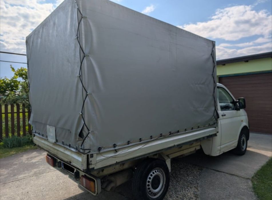 Volkswagen Transporter T5 cu 3 locuri, prelata