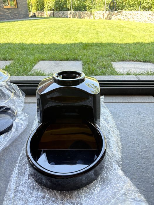 ЧИСТО НОВИ Автоматични хранилки CAMON за кучета/котки (5л / 3кг) 2бр.