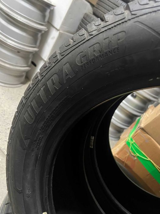 235 55 18 Зимни Гуми Goodyear Ultragrip M+S