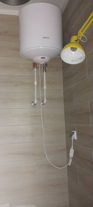 Плита, Смеситель , Водонагреватель  продам