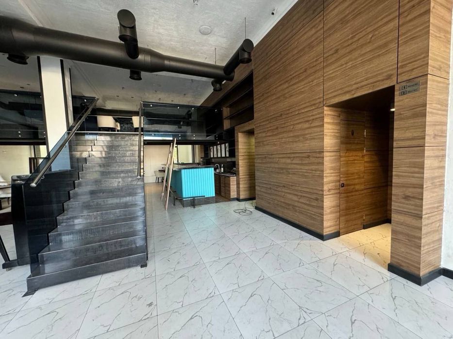 Новомосковская - Сдается в аренду помещение вдоль дороги 369м2