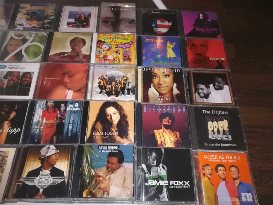 Albume cd oferta!!! pret mic  cu diverse  nou si sigilate