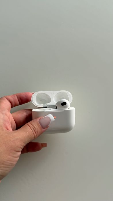Наушники Airpods