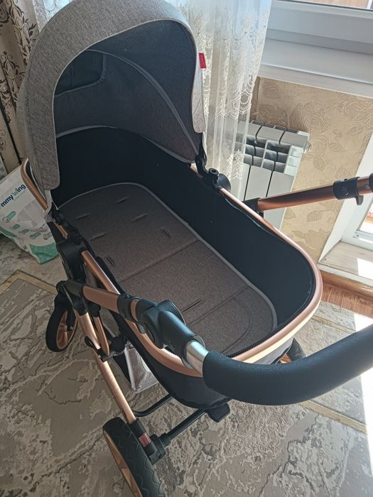 Продам детскую коляску