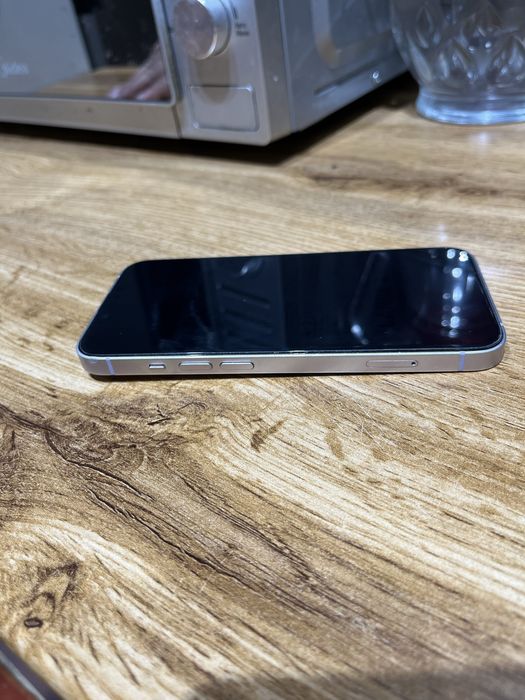 Iphone 14, сиреневый.