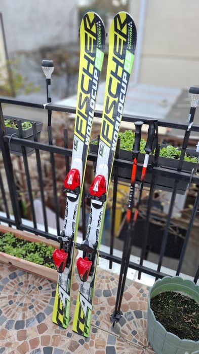 Set Complet Schi Junior Race: Fischer RC4 Worldcup GS (138 cm) + Bețe