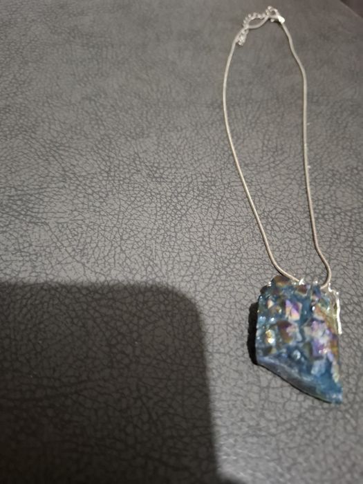 Colier Aura Cuartz piatra are 4 cm lungime