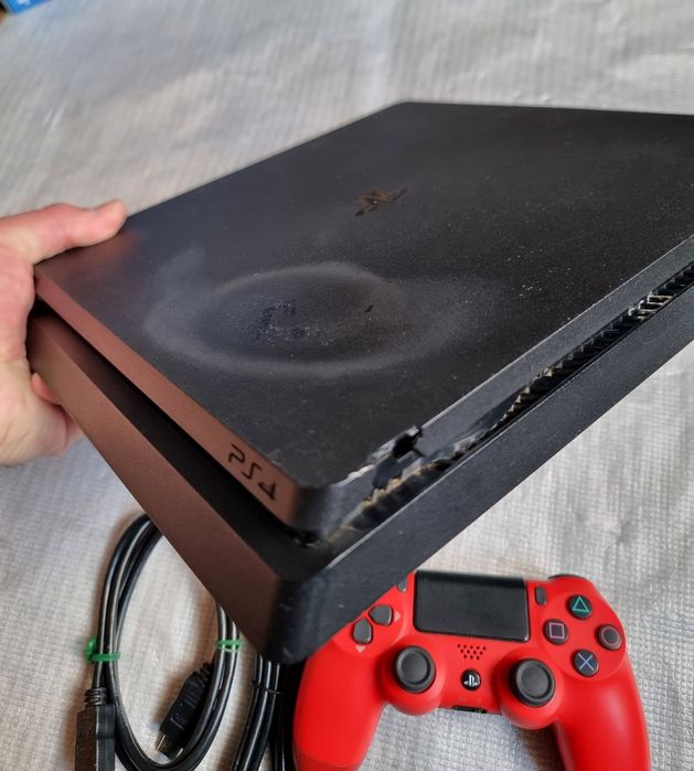 PlayStation 4 slim 500 GB GOLDHEN