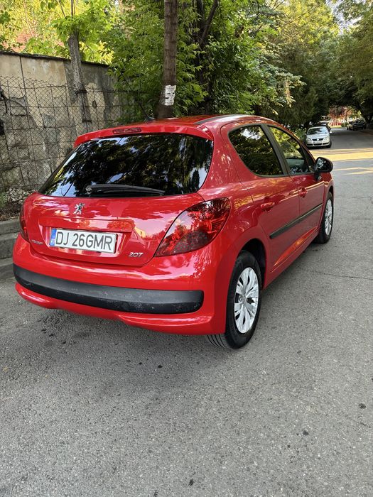 Vând urgent !  Peugeot 207 1.6 HDi Diesel 2006 – Economic și fiabil