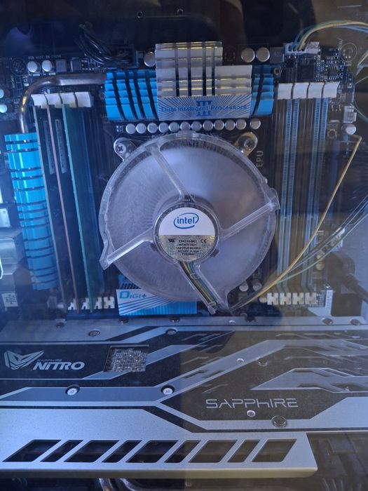 Дънна платка Asus LGA2011